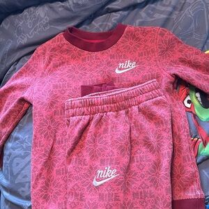 Nike xmas jogging suit!